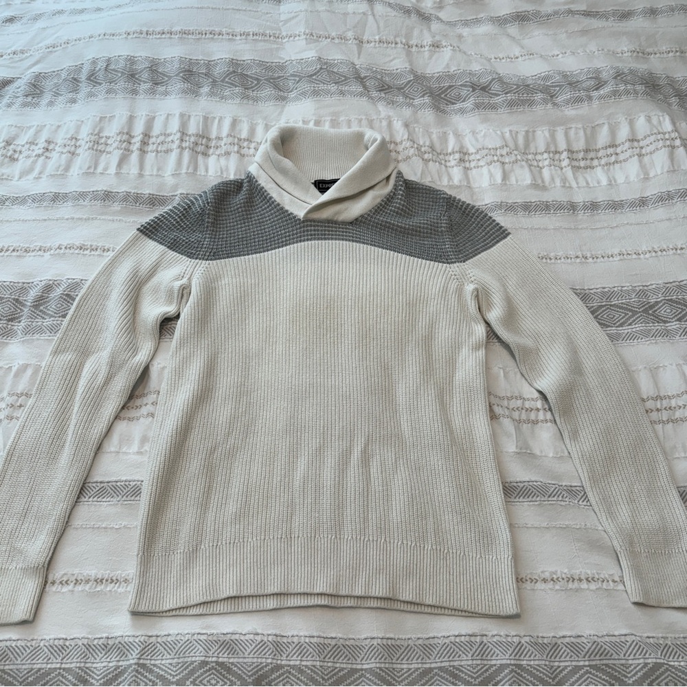 MOVING SALE🌟 Men’s Express cotton sweater